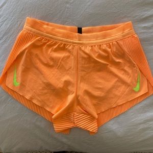 Nike aeroswift women’s short